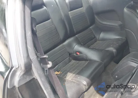 2014 Ford Mustang V6 Premium z USA, uszkodzony, nr VIN 1ZVBP8AM3E5244110